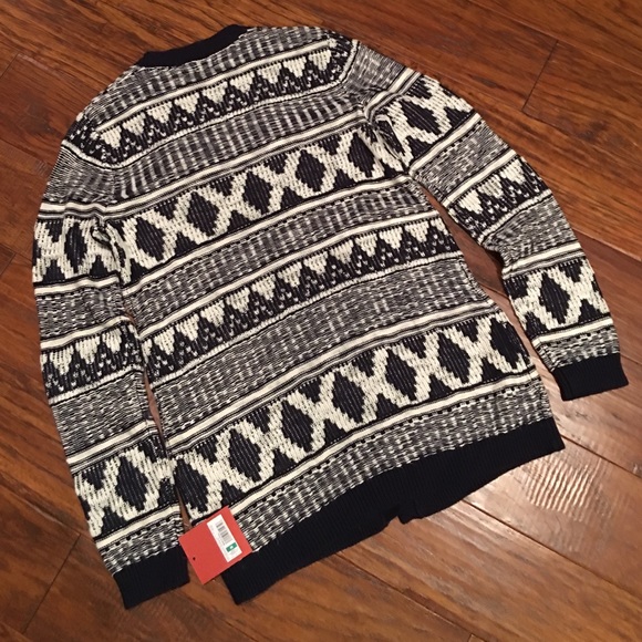 Aztec Cardigan - Picture 2 of 4